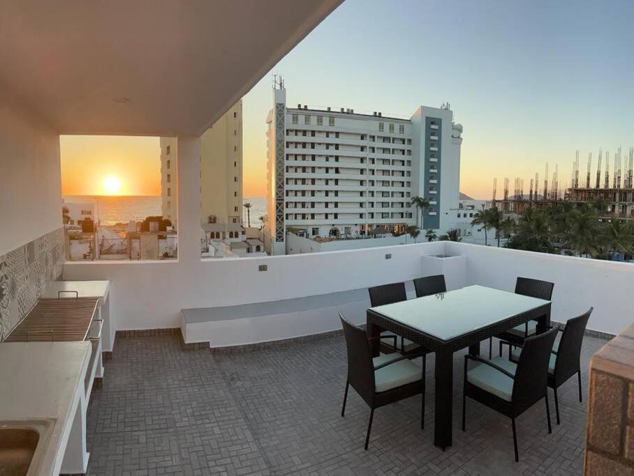 2Br/2Ba Condo 1 Block To Ocean! - Unit 6 Mazatlán Exterior foto